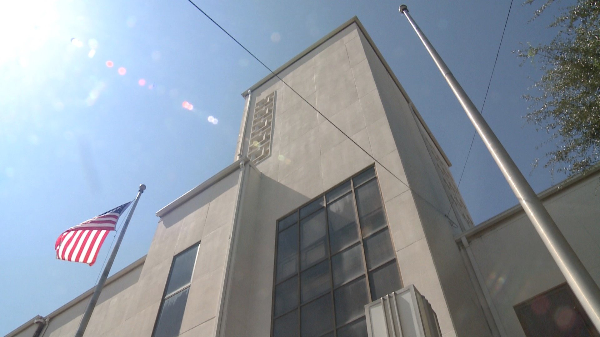 Mask mandate implemented at county buildings in Dallas Co. WAKA 8