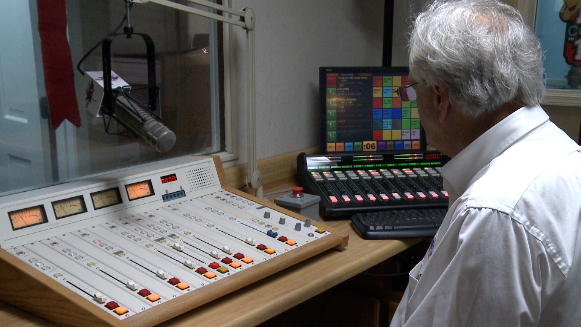 Dallas Co. radio station celebrates Golden Anniversary WAKA 8
