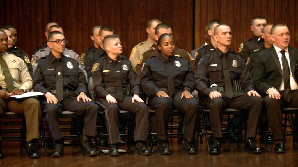 Wal Policegrad1214 Fox Pkg