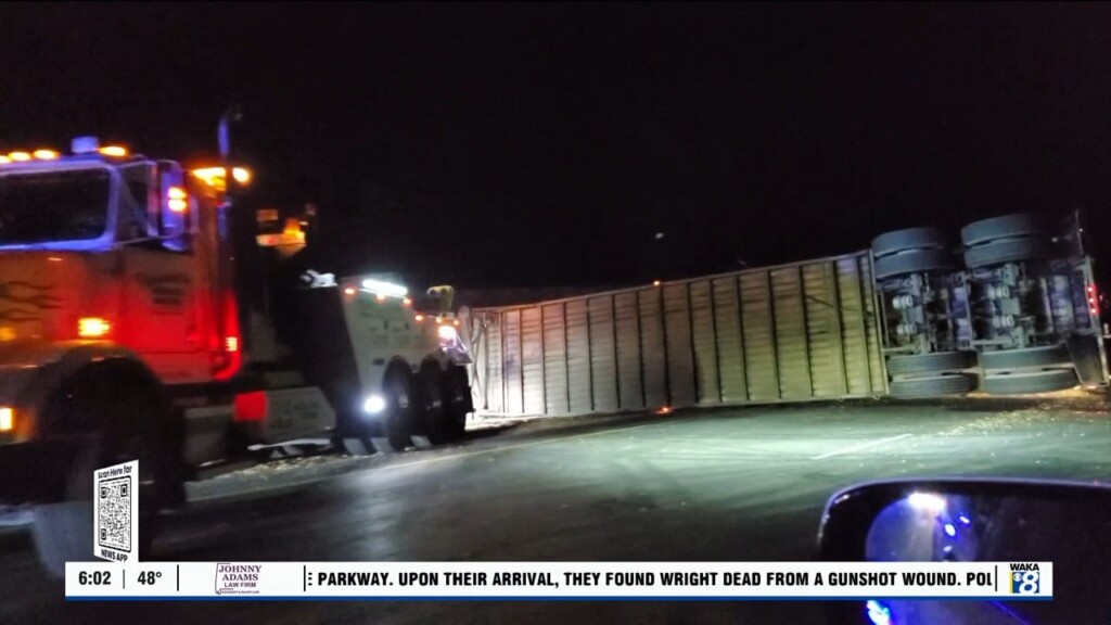 Overturned 18 Wheeler Shuts Down Left Southbound Lane Of Interstate 85 In Macon County For More Than 12 Hours
