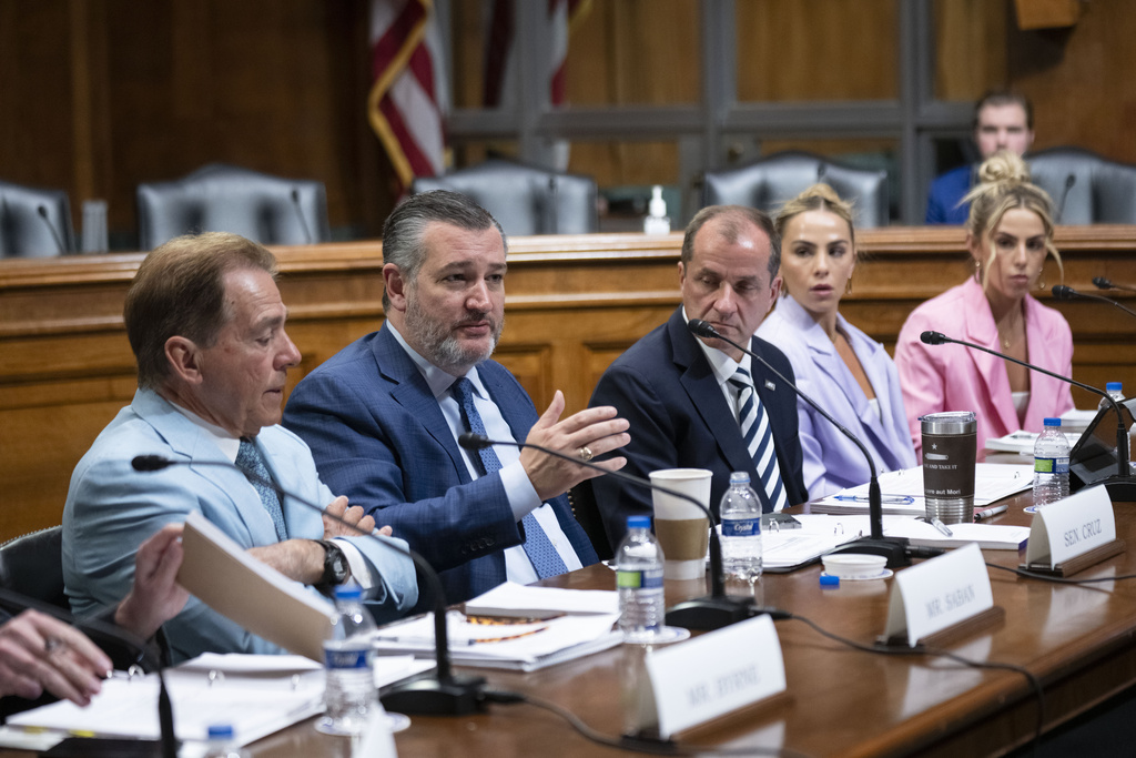 Ted Cruz Nick Saban Jim Phillips Hanna Cavinder Haley Cavinder