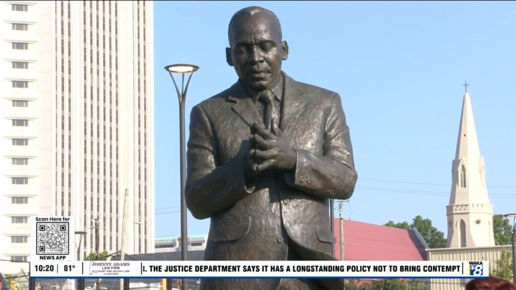 King Statue 061424