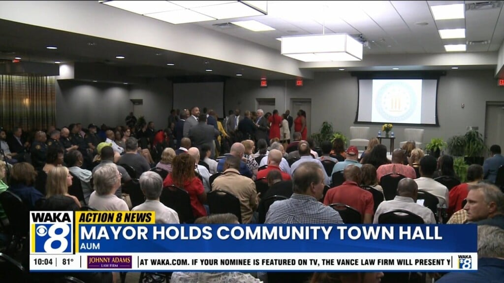 Mayor Hosts Community Town Hall At Aum