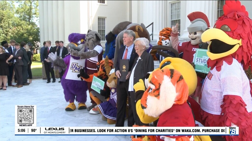 College Colors Day 082124