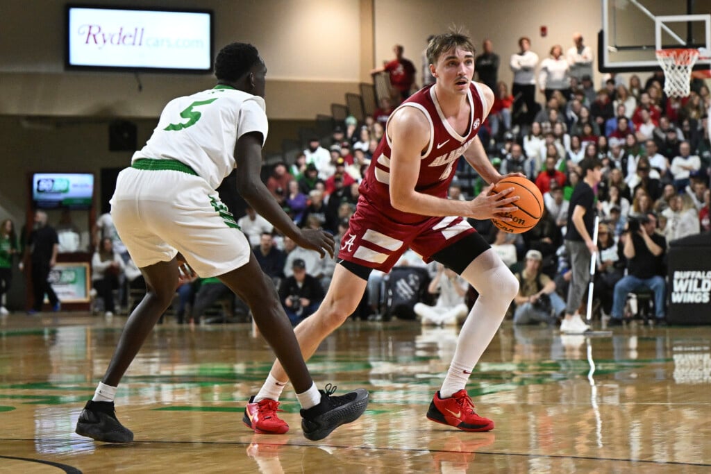 Alabama North Dakota Basketball
