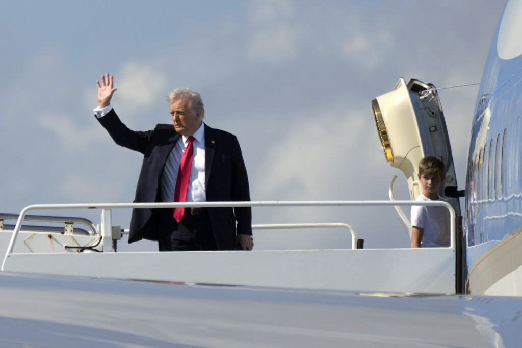 Aptopix Trump