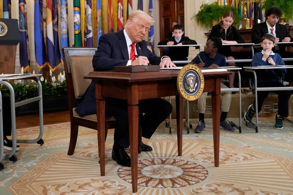 Aptopix Trump