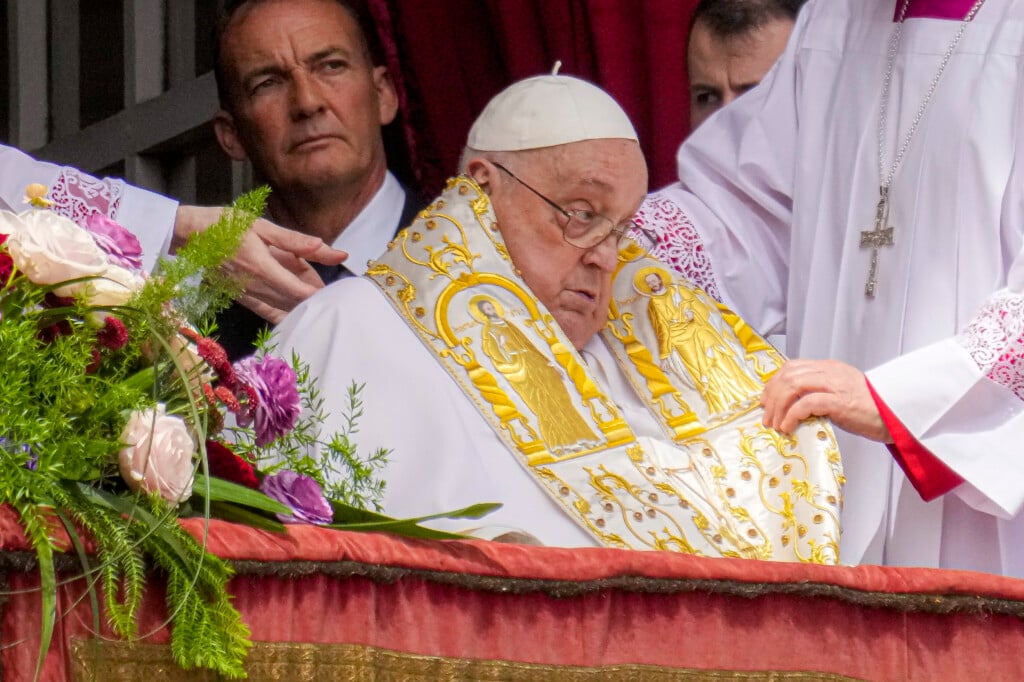 Aptopix Vatican Pope Easter