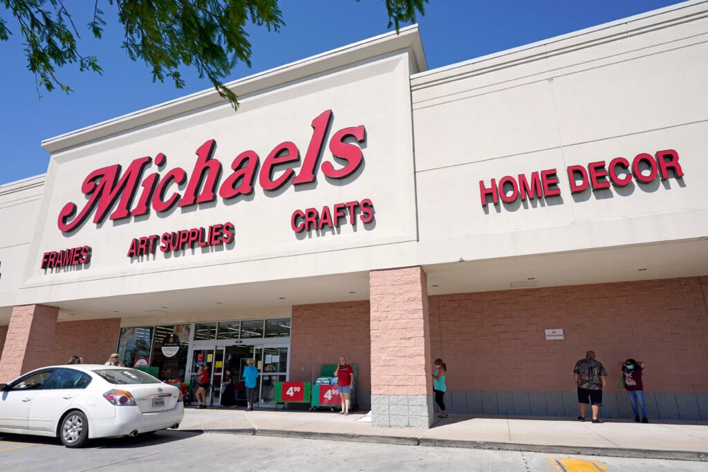 Michaels Acquires Joann