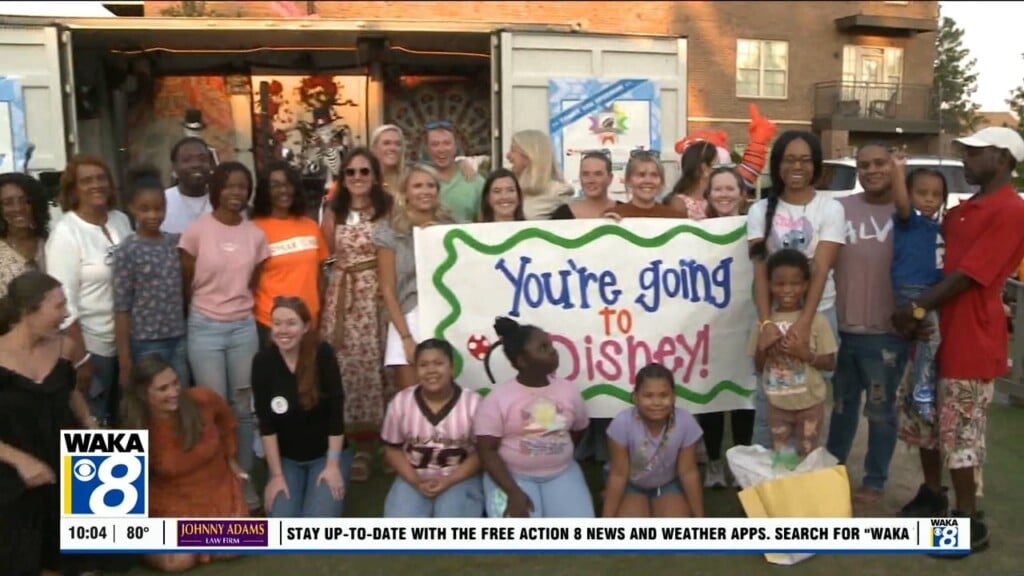 7 Year Old Battling Cancer Is Surprised With Trip To Disney World From Magic Moments