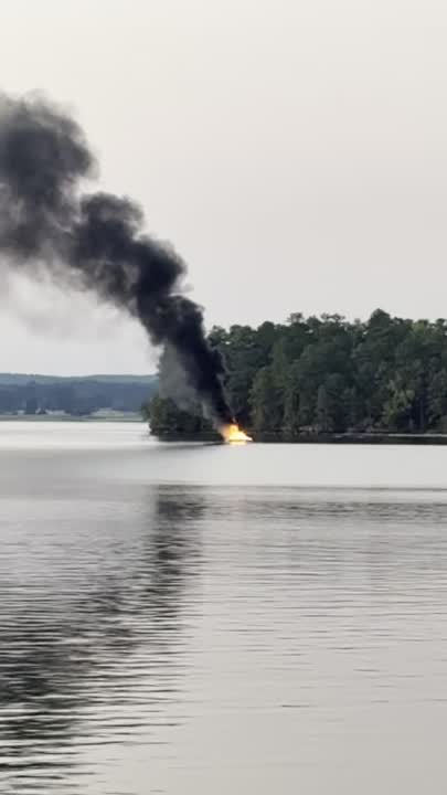 Boat Fire Kowaliga 101625
