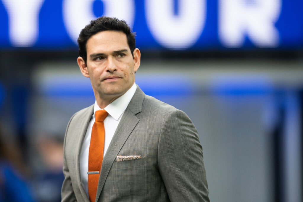 Mark Sanchez Stabbed