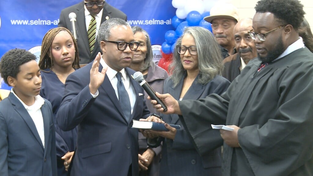 Waka Swearingin1103 Vo