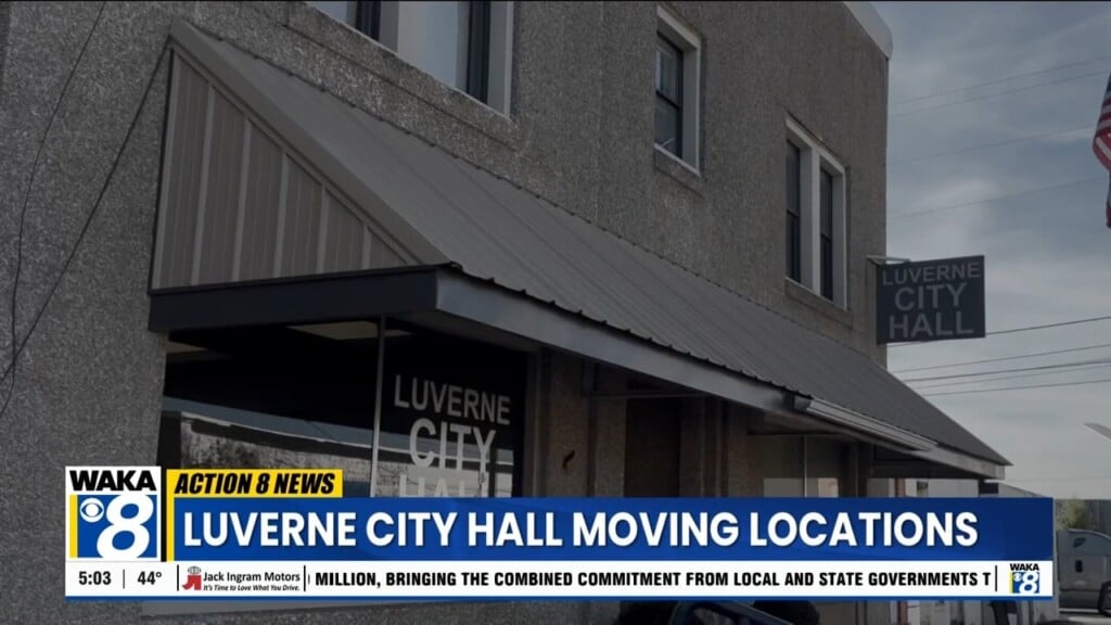 Luverne City Hall 120425