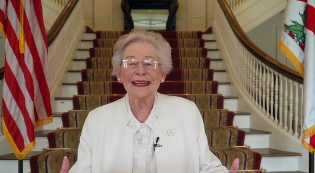 Governorkayivey070426