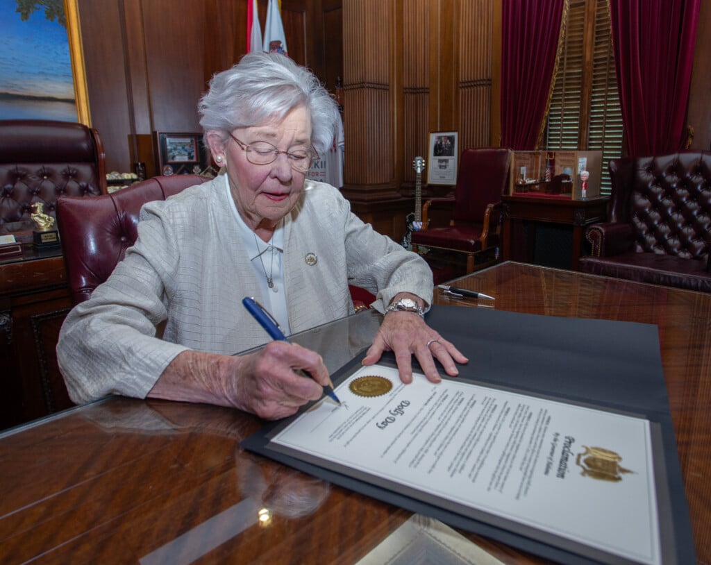 Dolly Day Proclamation Signing