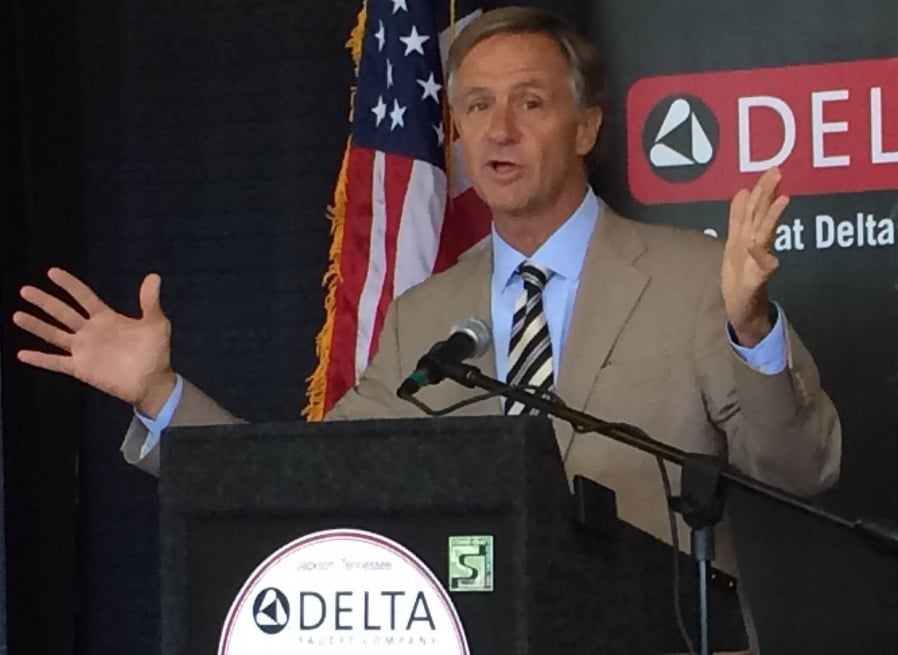 Haslam Visits Delta Faucet As Company Celebrates 20 Years In