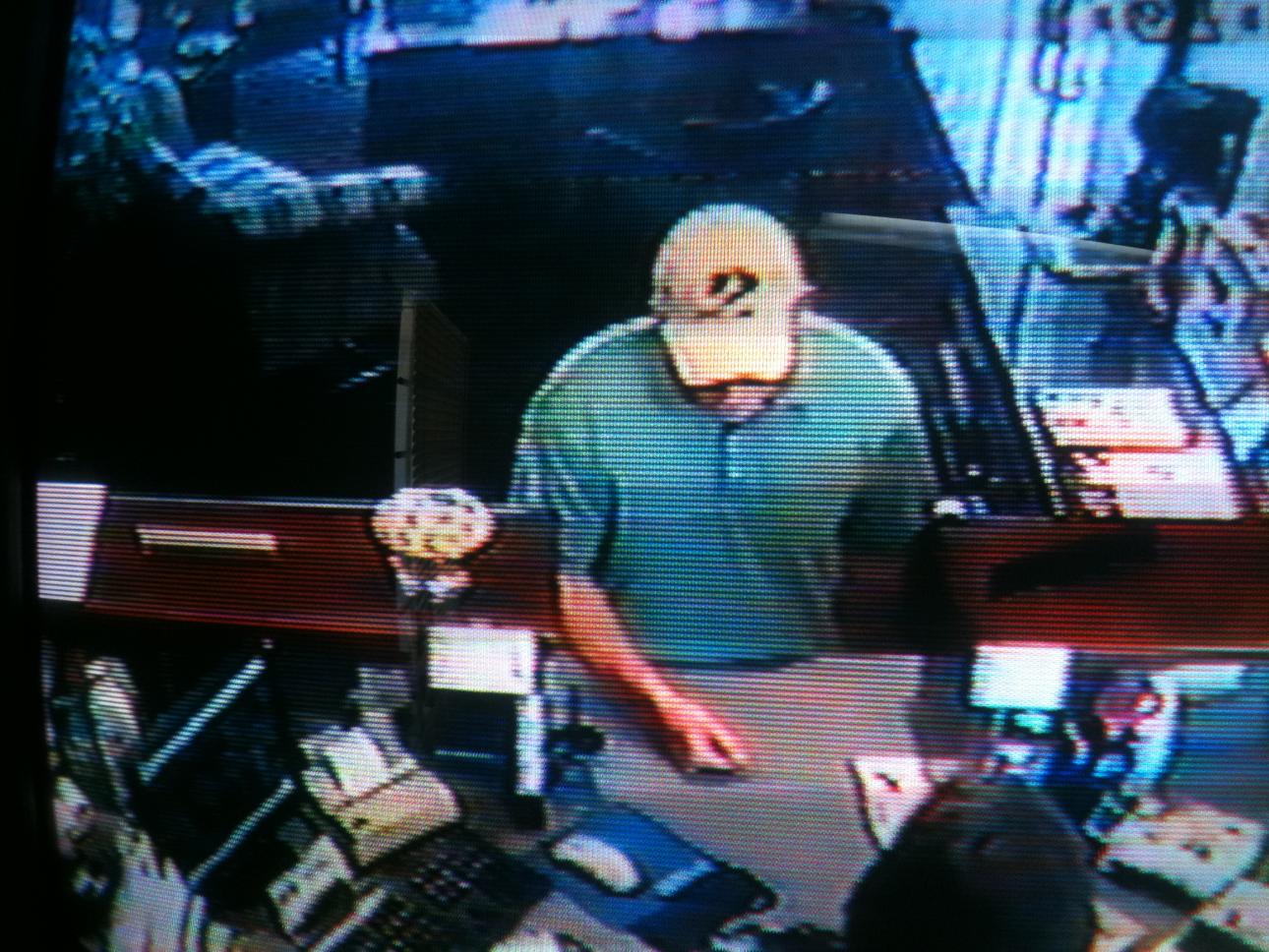 Bank Robbery in Selmer WBBJ TV