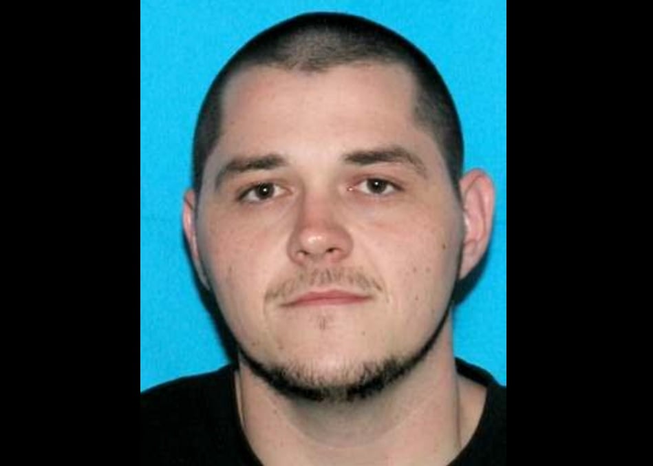 Tbi Adds Chattanooga Man To Top 10 Most Wanted Wbbj Tv 8356