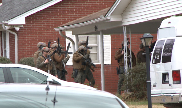 Suspect Barricades Himself In House Swat Team Called In Wbbj Tv 