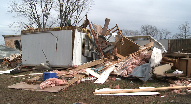 Preliminary survey: EF-1 tornado struck Union City - WBBJ TV