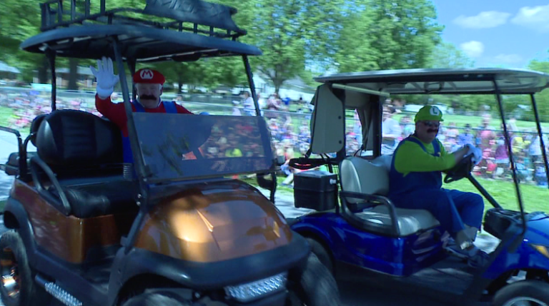 mario and luigi race cars