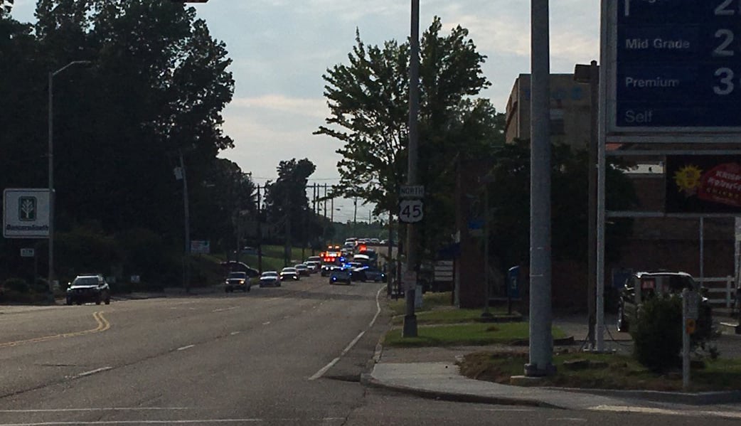 1 airlifted in crash at N. Highland, Lambuth Boulevard WBBJ TV