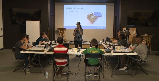 Students learn computer coding at summer camp - WBBJ TV