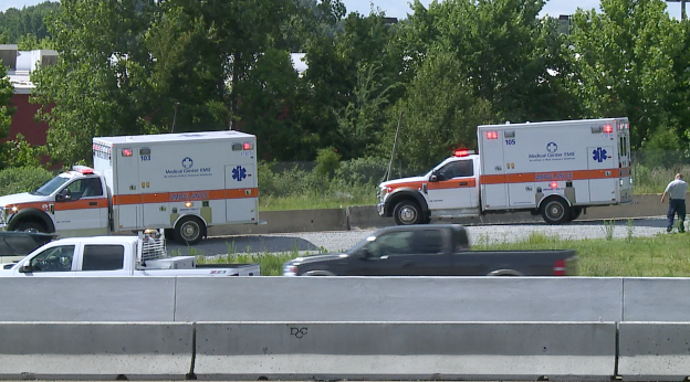 Tractor Trailer Truck Involved In Interstate 40 Crash Wbbj Tv 5463