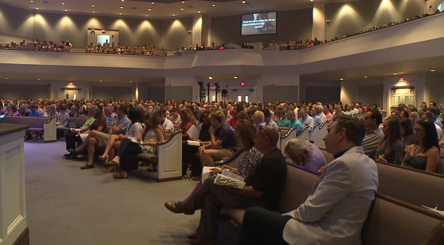 Englewood welcomes new senior pastor - WBBJ TV