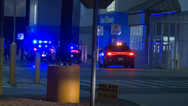 Customers, Employees Evacuate Walmart For Bomb Threat - WBBJ TV