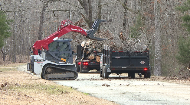 Officials at Shiloh continue storm cleanup - WBBJ TV