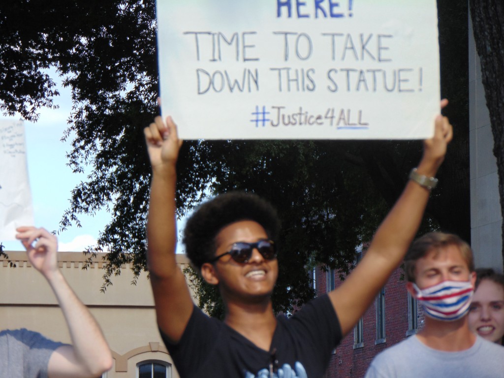 Jackson Confederate Statue Protest (5)