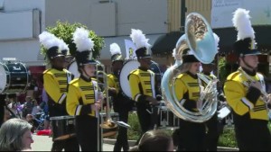 Strawberry Grand Floats 6pm Pkg