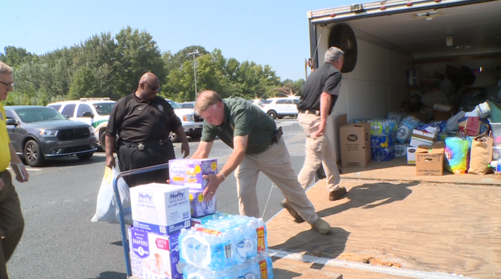Madison County Sheriff Helping Flood Victims 1