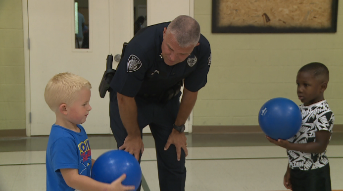 Jackson Police Visit Preschool 080621 2