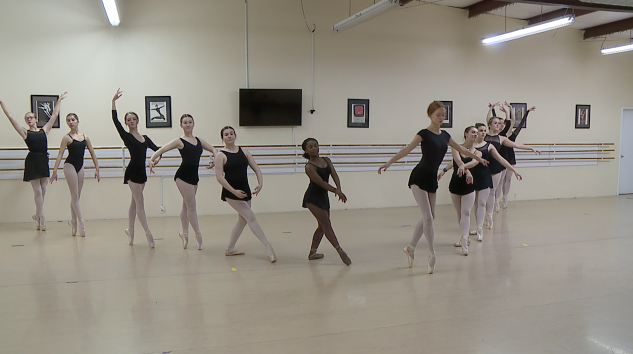 med hensyn til tør Definere Ballet Arts of Jackson preps for 40th performance of 'The Nutcracker' -  WBBJ TV