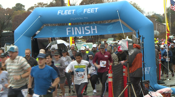 17th Annual Golds Gym Fleet Feet Turkey Day 5k 2