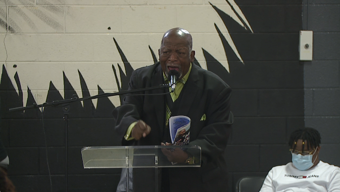 Dr Harold Middlebrook Speaks In Bolivar 2