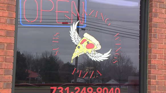 Amazing Pizza And Wings In Lexington 1