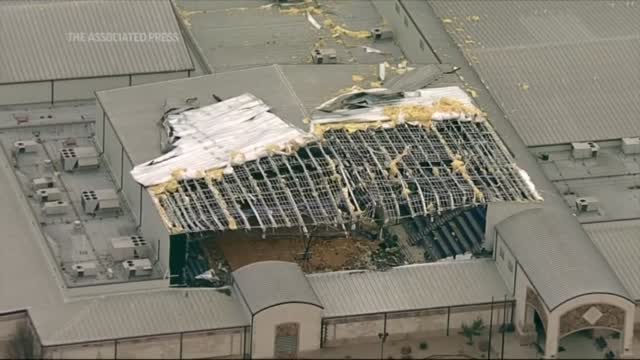 Storms Tear Into Texas, Oklahoma Then Move Into Deep South