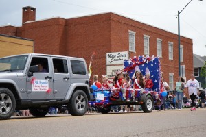 84th Strawberry Festival Grand Float Parade On May 6 118