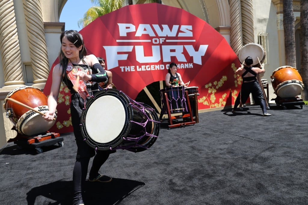 “paws Of Fury” Family Day At Paramount Pictures Studios Lot