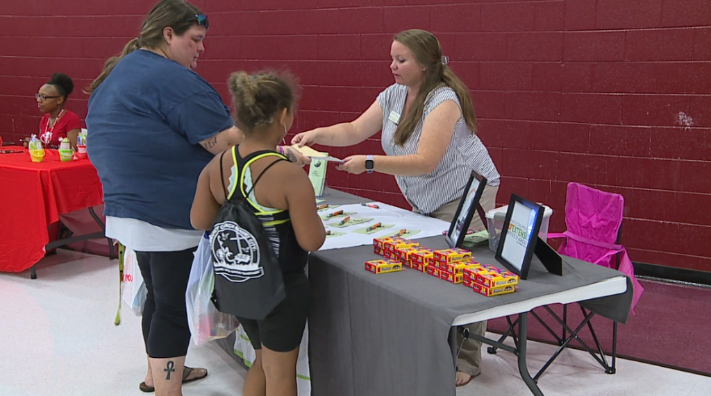 Back To School Bash Gives Parents A Jump Start On Shopping 5