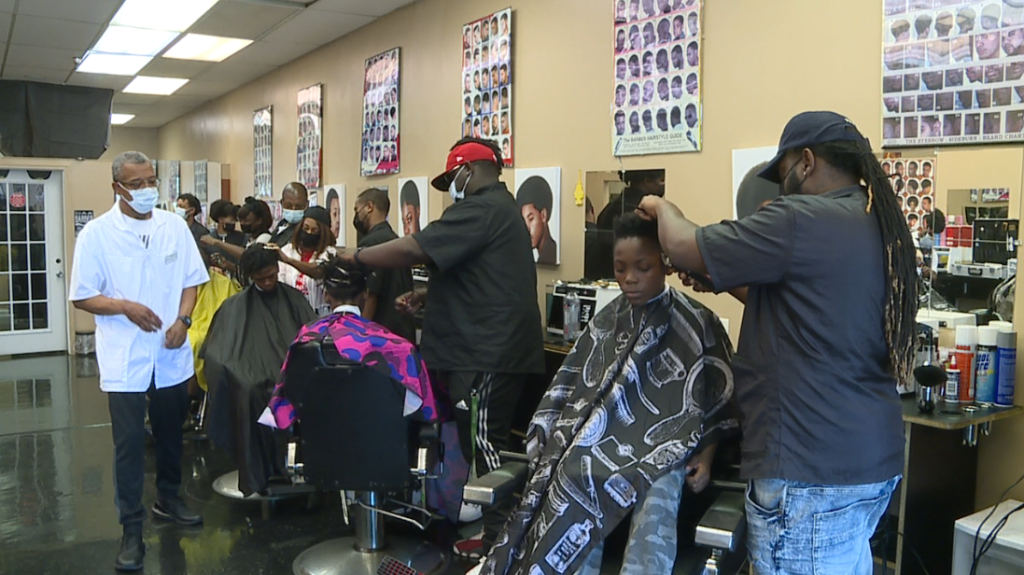 Barber School Cuts Hair For Free 2