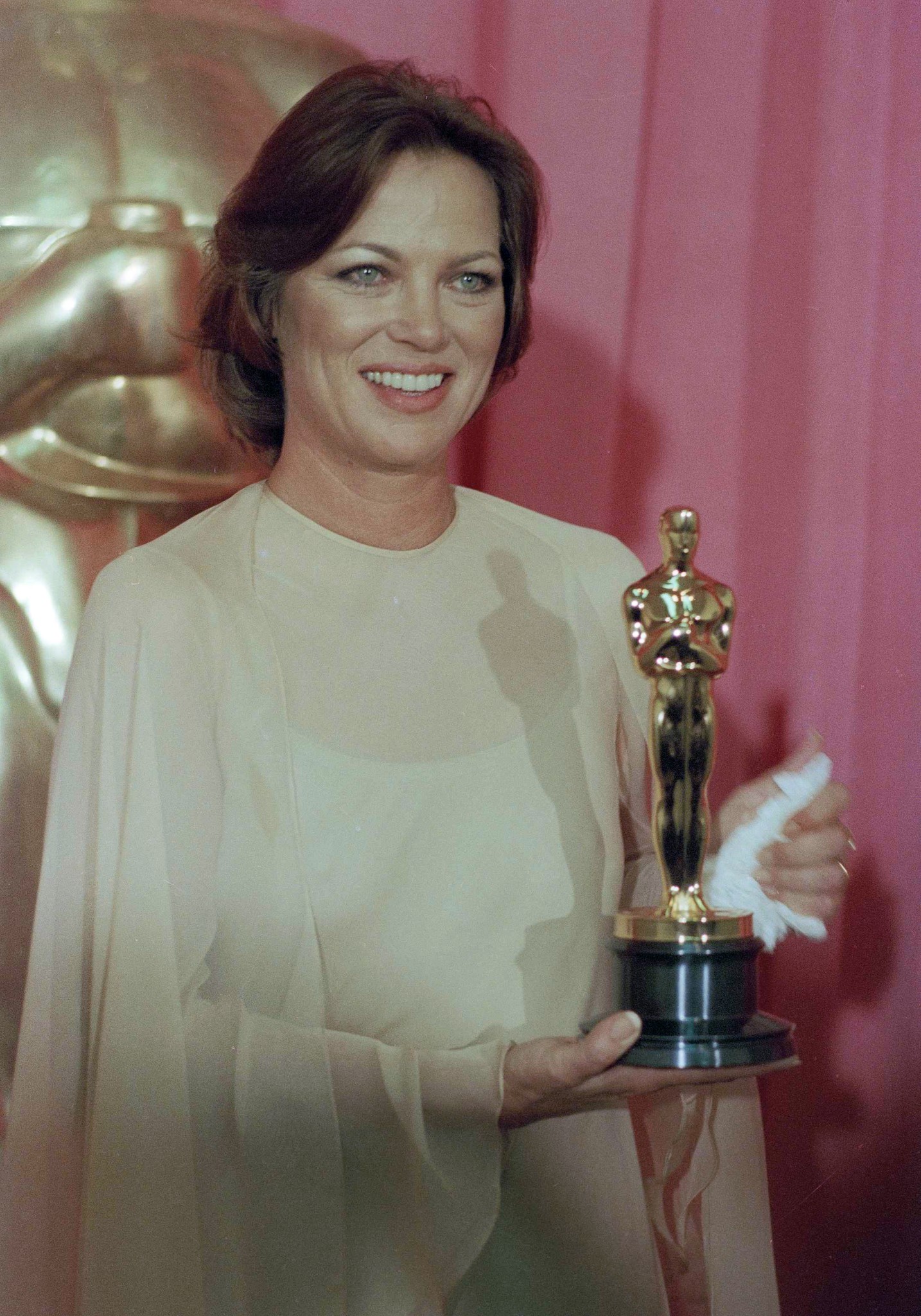 Oscar-winning 'Cuckoo's Nest' actor Louise Fletcher dies - WBBJ TV