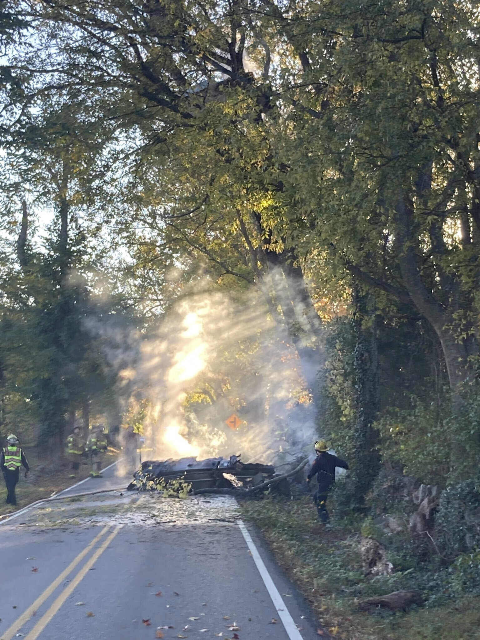 Authorities: 1 dead in small plane crash on Tennessee road - WBBJ TV