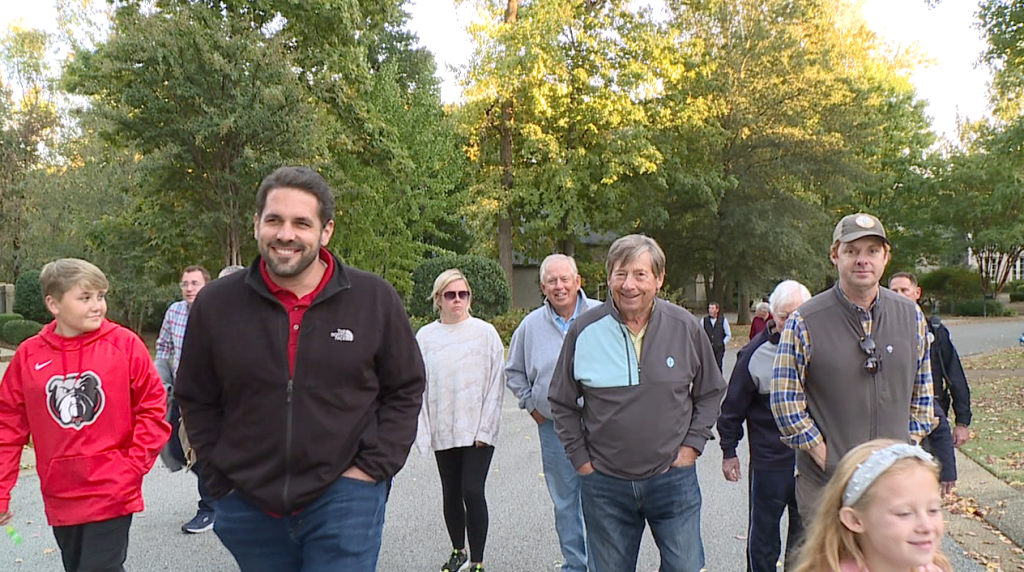 Jackson Mayor Takes A Stroll In Country Club Estates 2