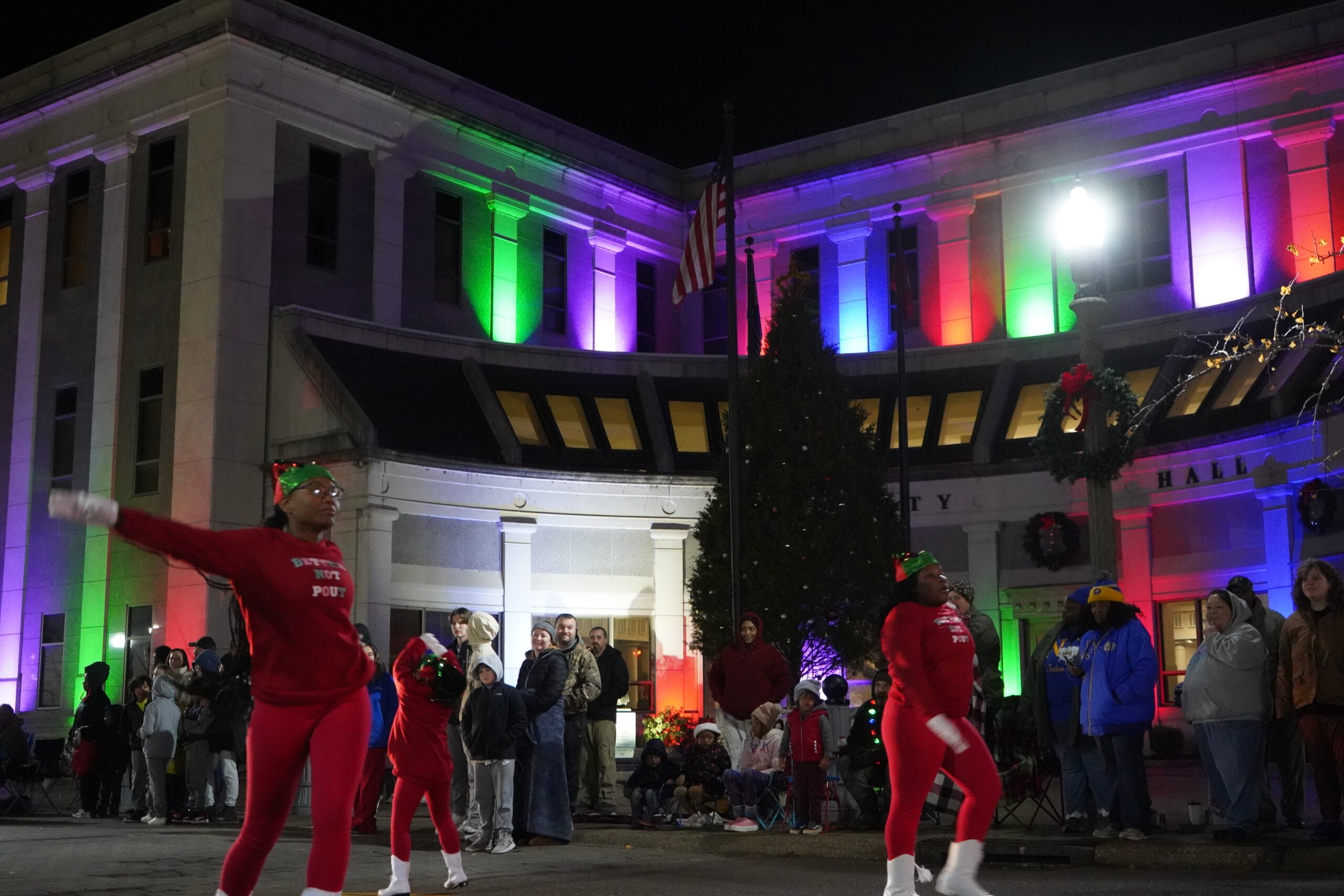 2022 Jackson Christmas Parade WBBJ TV