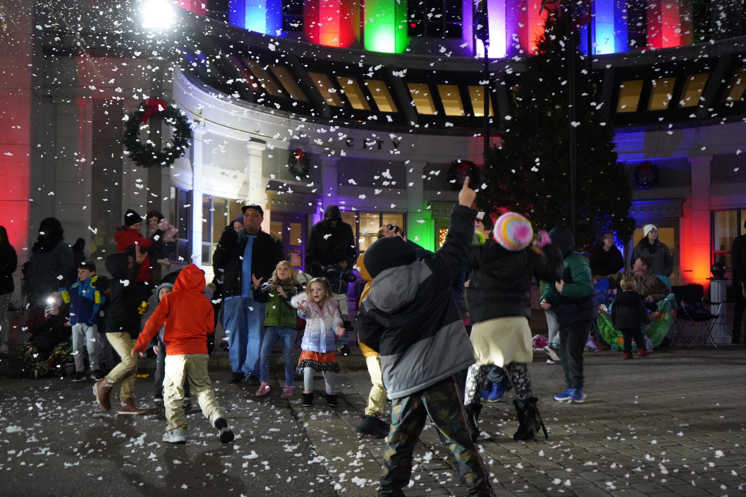 2022 Jackson Christmas Parade WBBJ TV